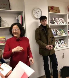 路人鏡頭下的明星 胡歌害羞，迪麗熱巴皮膚超好，入境旅游業(yè)務(wù)新風(fēng)尚